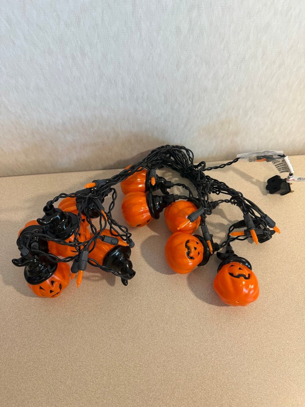 Halloween Pumpkin Icicle String Lights 7 ft 25 Light Plug In Jack O Lantern